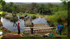 RedIronbark Pond Deck Mooikloof 2.jpg (389743 bytes)
