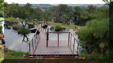 RedIronbark Pond Deck Mooikloof 4.jpg (355477 bytes)