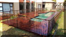 Theona RedIronbark Pool Deck3.jpg (360650 bytes)